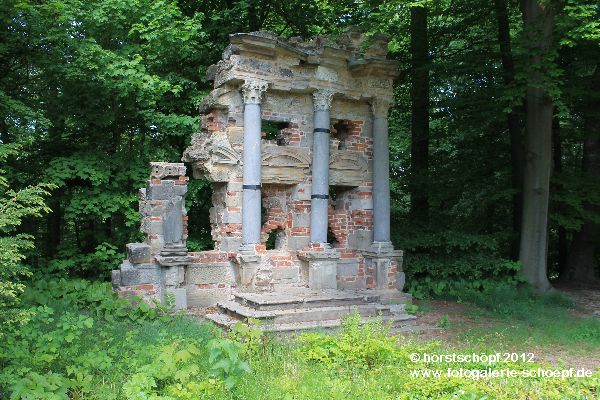 Bayreuth Eremitage - Antikes Grabmahl